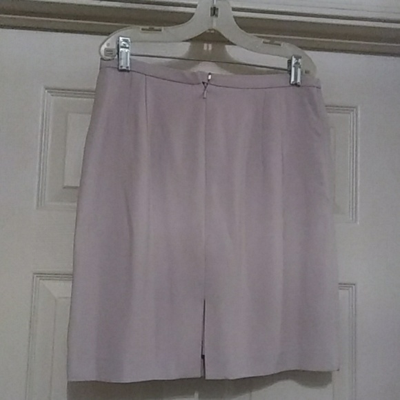 Suit - Picture 6 of 8